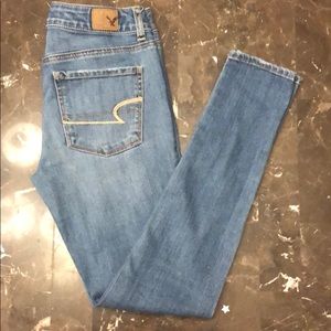 American Eagle Light wash jeans